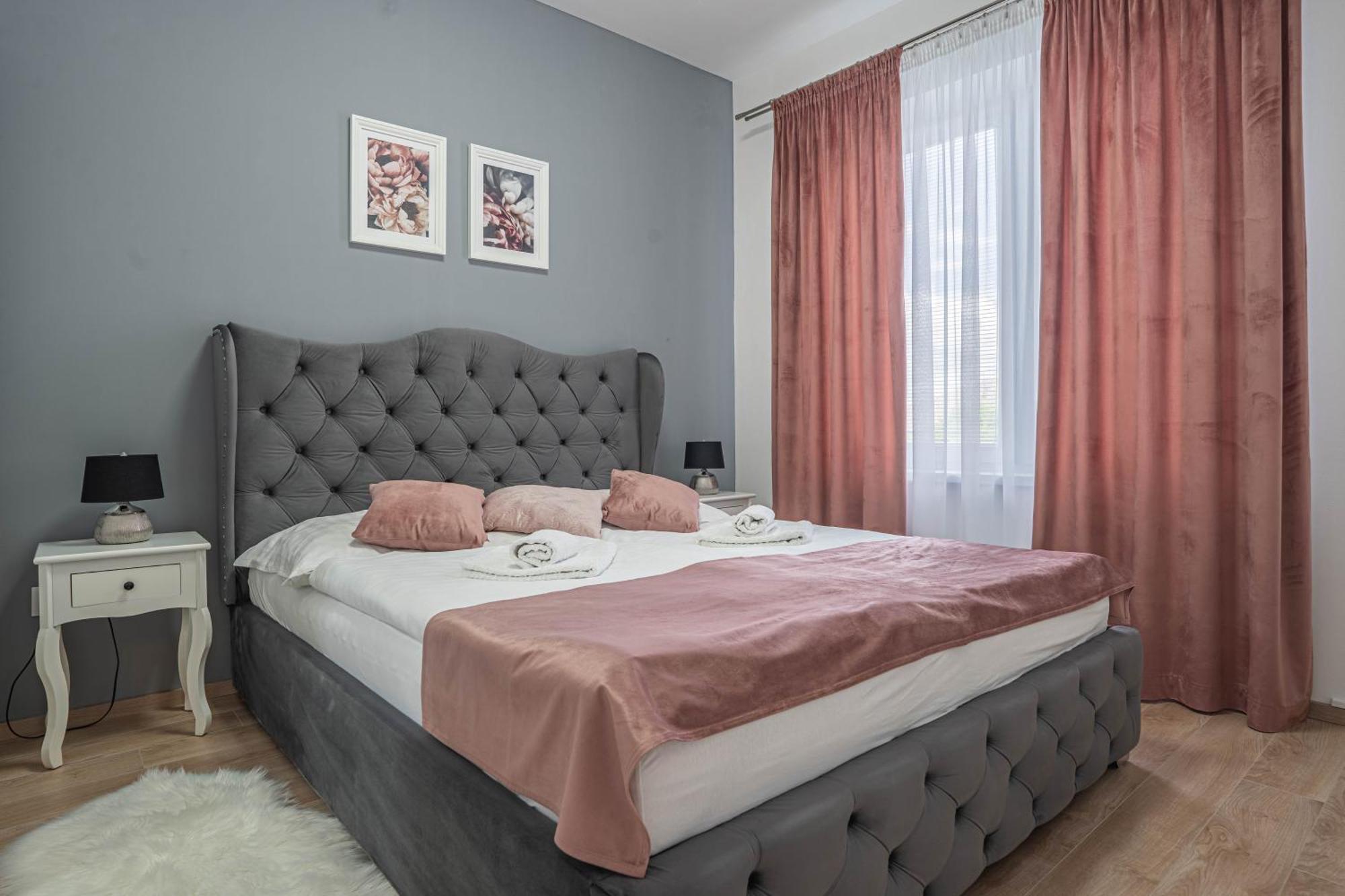 Dunajská StredaKarina Apartmanアパートメント エクステリア 写真